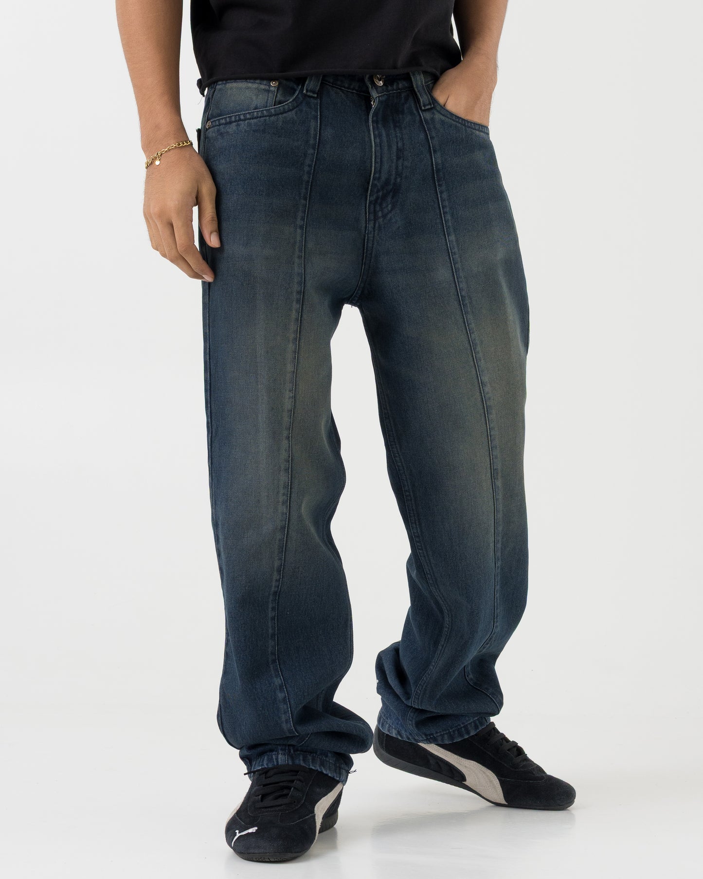 Dart Denim (Blue)