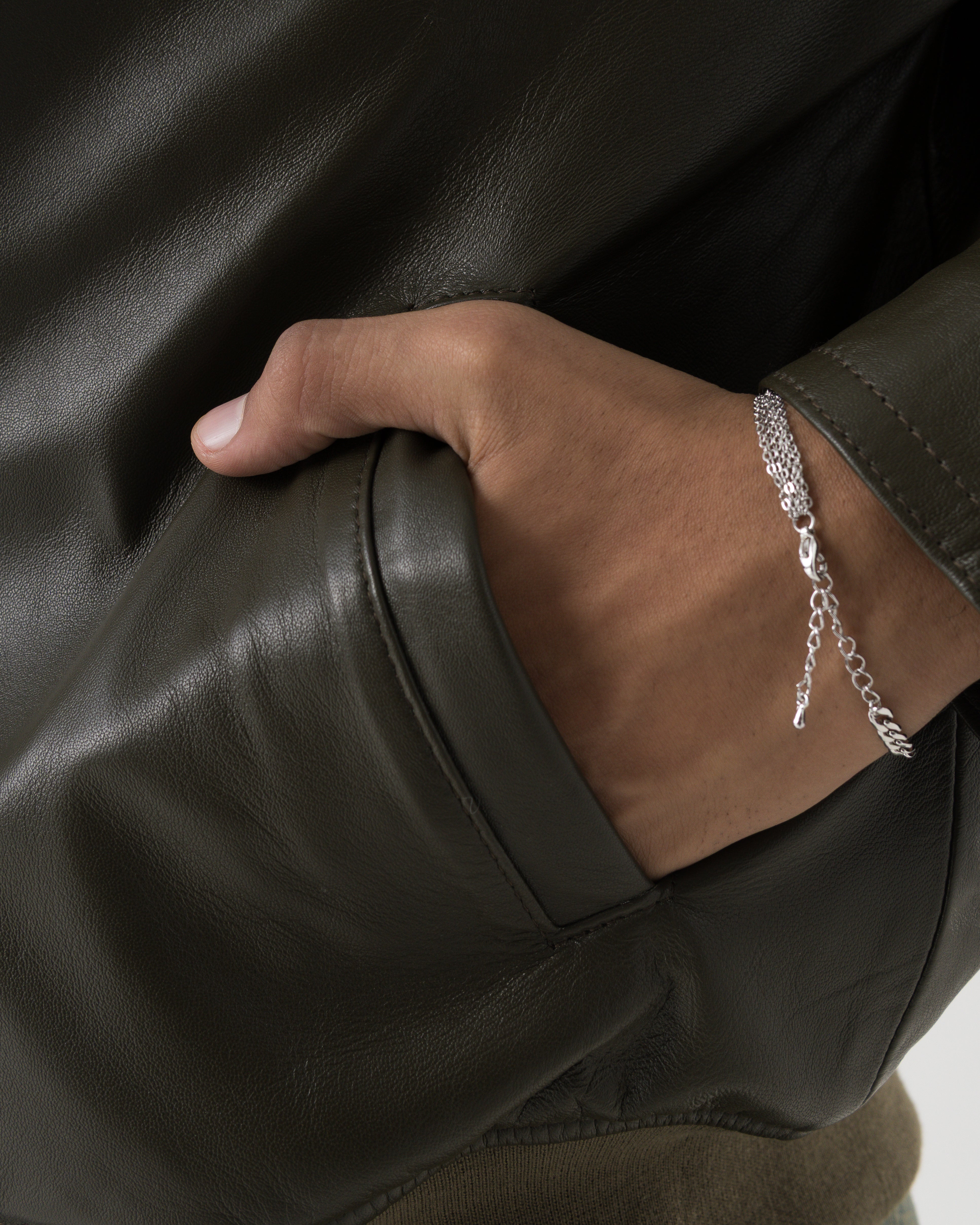 Olive Blouson – untld.in